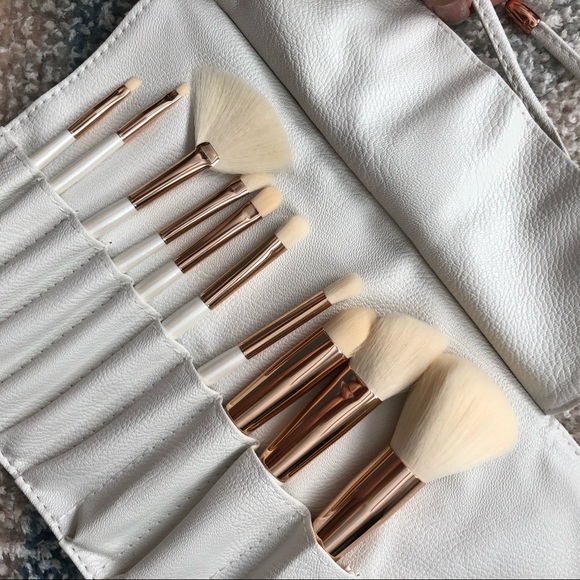 10-Piece Makeup Brush Collection by la beauté Soi - Picture 2 of 4